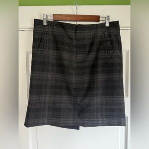 GAP Gray & Black plaid pencil skirt